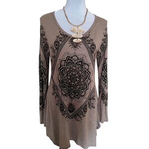 Be Vocal Women's Long Sleeve Embellished Top Size L.  ⭐ Pick 3 For $40.